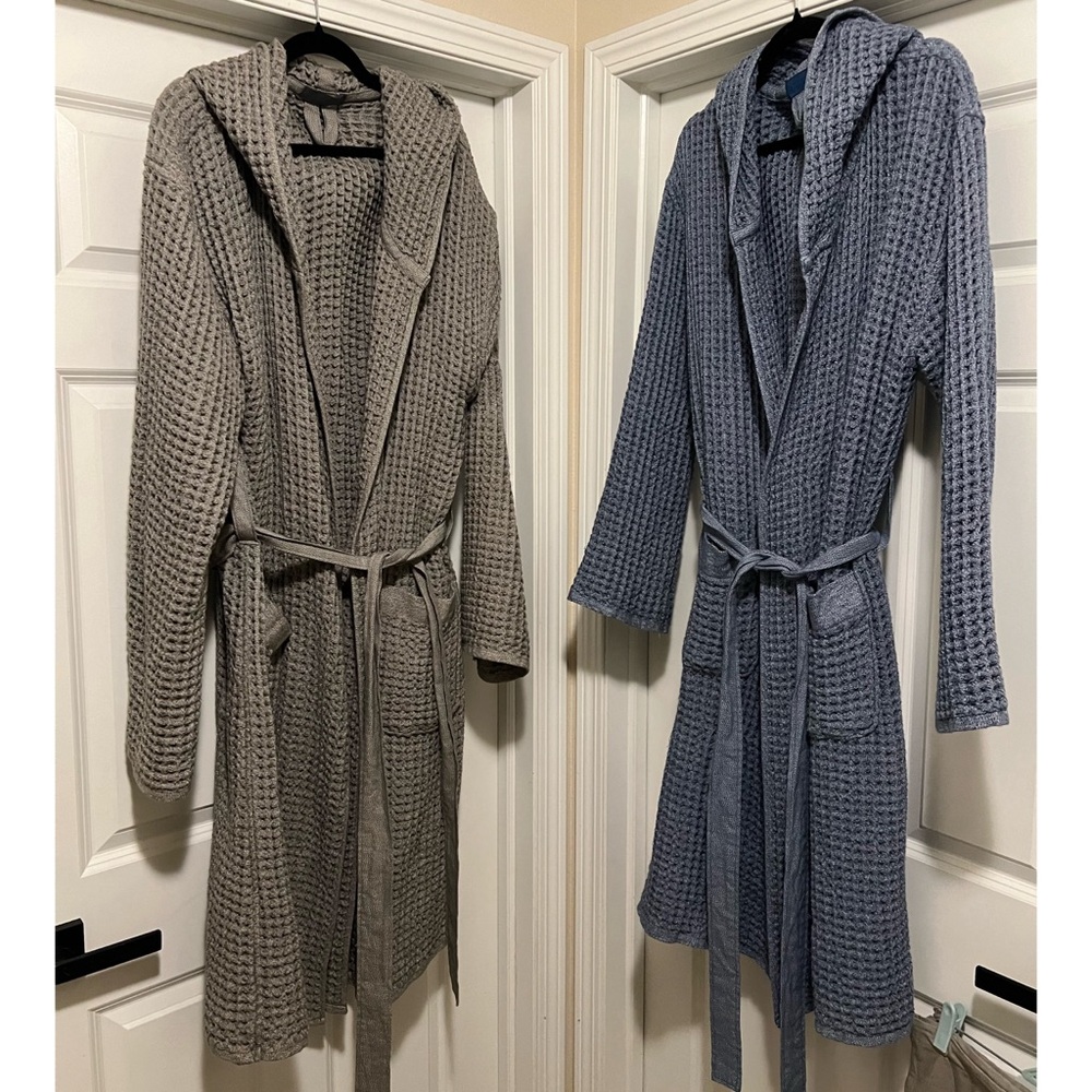 Like New UNISEX Waffle Robes